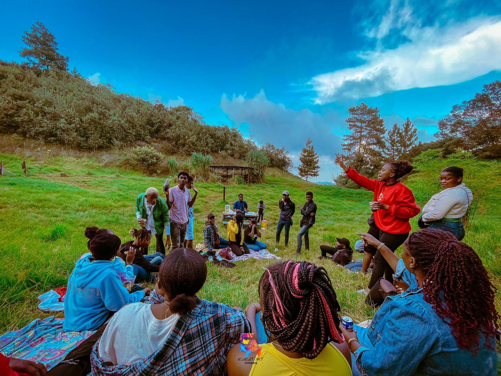 Journée sans téléphone : Signe d’une jeunesse en quête de connexion avec la nature Journée sans téléphone : Signe d’une jeunesse en quête de connexion avec la nature