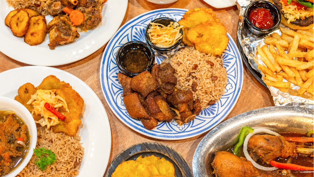 La cuisine de rue haïtienne : une aventure culinaire au cœur de Port-au-Prince La cuisine de rue haïtienne : une aventure culinaire au cœur de Port-au-Prince