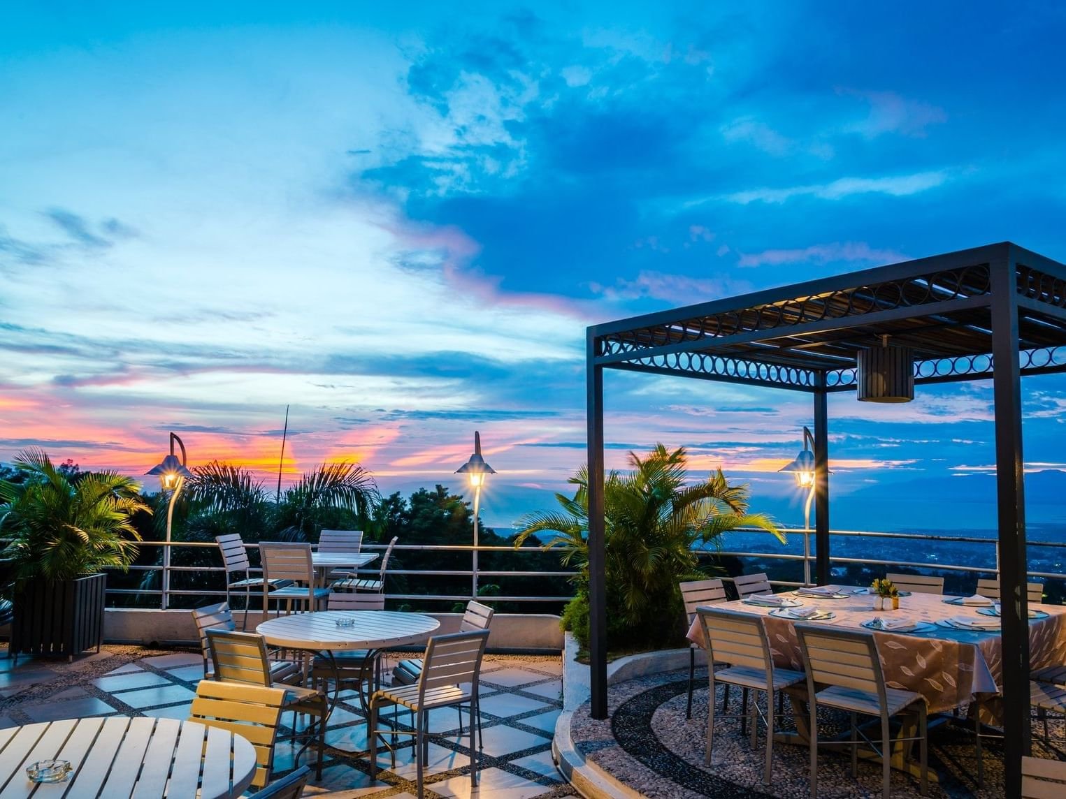 12 Restaurants Incontournables à Visiter en Haïti 12 Restaurants Incontournables à Visiter en Haïti